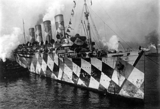 RMS Mauretania bringing troops home from Europe December 8 1918