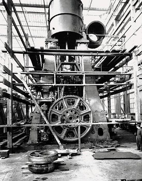 End view of Titanic's main engine during construction