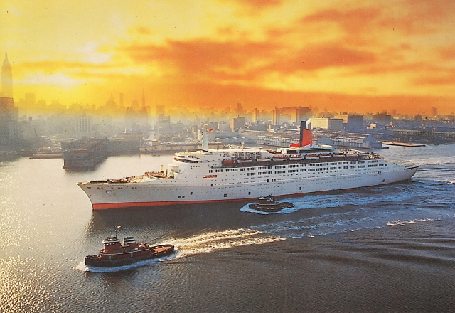 The QE2 arriving at New York