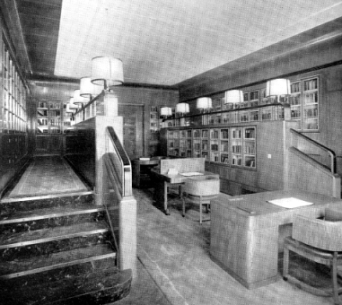 RMS Queen Elizabeth Tourist Library