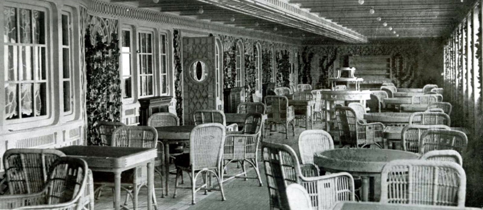 Titanic Cafe Parisien