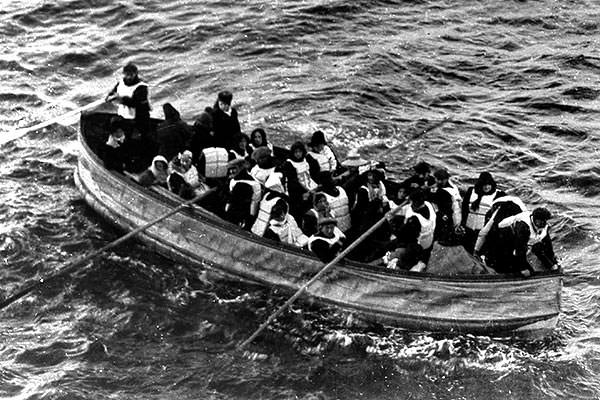 Collapsible D from RMS Titanic nearing the Carpathia at 7.15 a.m. on 15 April 1912